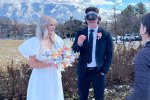 Apple Vision Pro, un dipendente del settore tech lo ha indossato al suo matrimonio, diventando virale - Notizia
