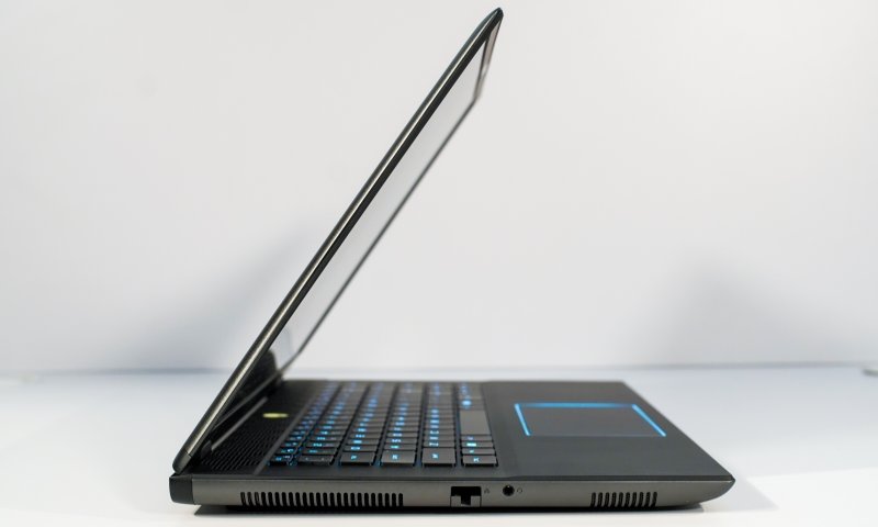 The profile of Alienware m16 R2