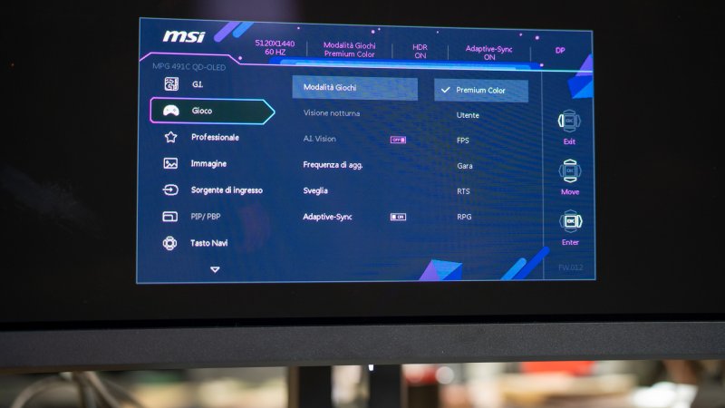 Il menu di MSI MPG 491CQP ha molte regolazioni per l'immagine
