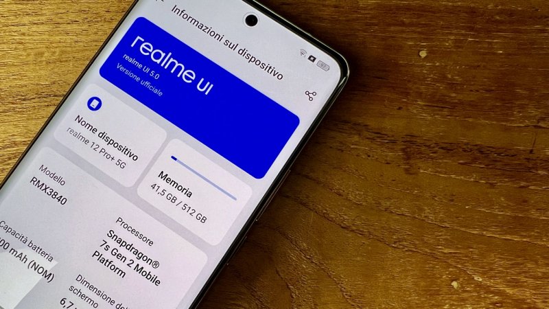 Realme 12 Pro+ sfrutta l'interfaccia proprietaria Realme UI 5.0 basata su Android 14 Realme 12 Pro+ sfrutta l'interfaccia proprietaria Realme UI 5.0 basata su Android 14