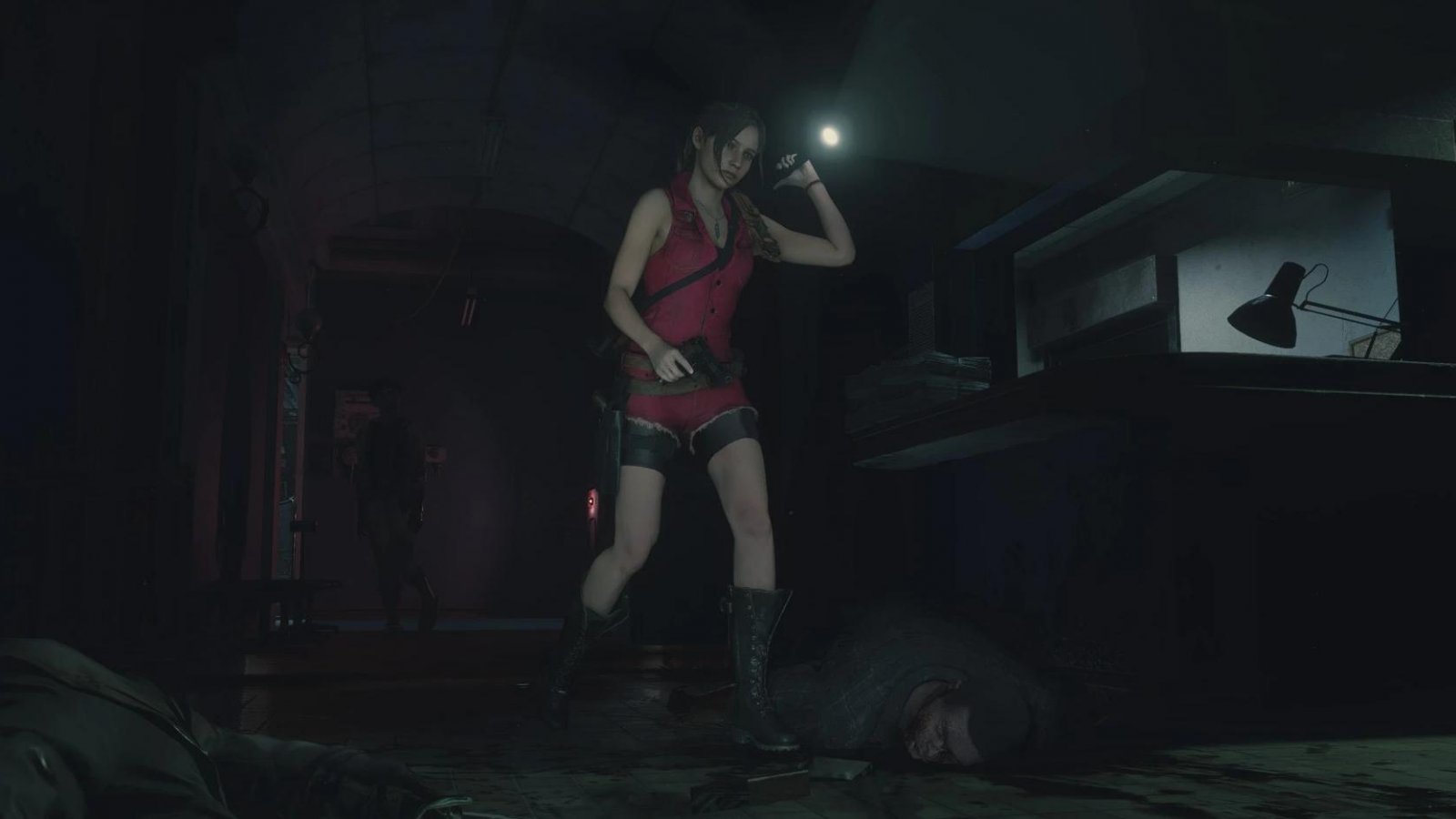 Resident Evil 2 Remake: ora potete giocarci con inquadrature fisse, grazie a una mod