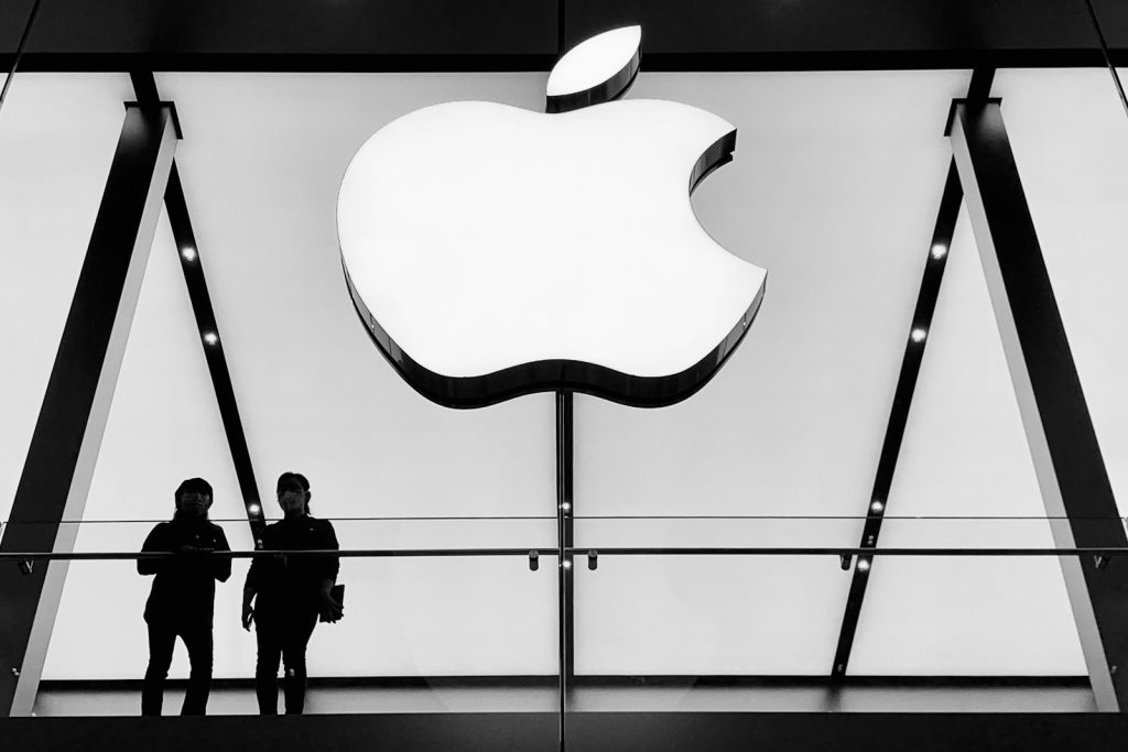 Apple sotto indagine dell'antitrust europea a causa della 'tassa tecnologica' imposta agli sviluppatori