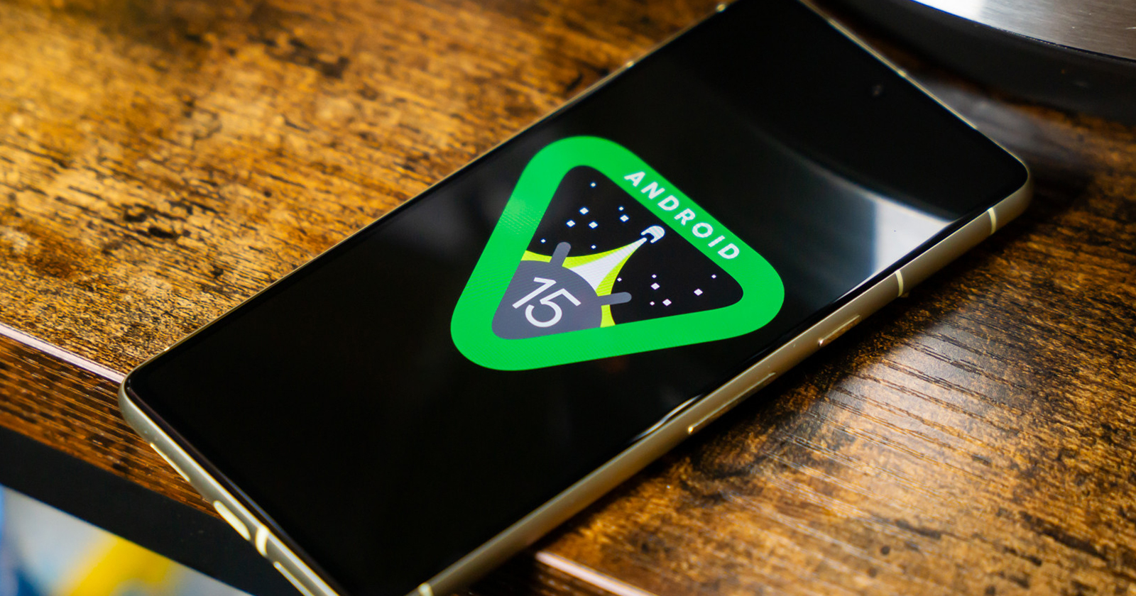 Android 15 punta ad uno standard per la connettività satellitare: i primi dettagli dalla Preview 2