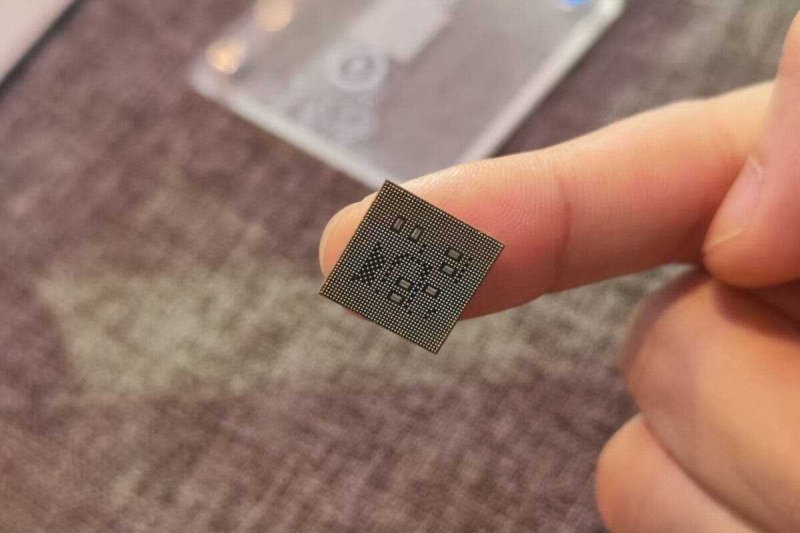 Il chip promette un aumento delle prestazioni del 15% rispetto al suo predecessore Snapdragon 7+ Gen 2