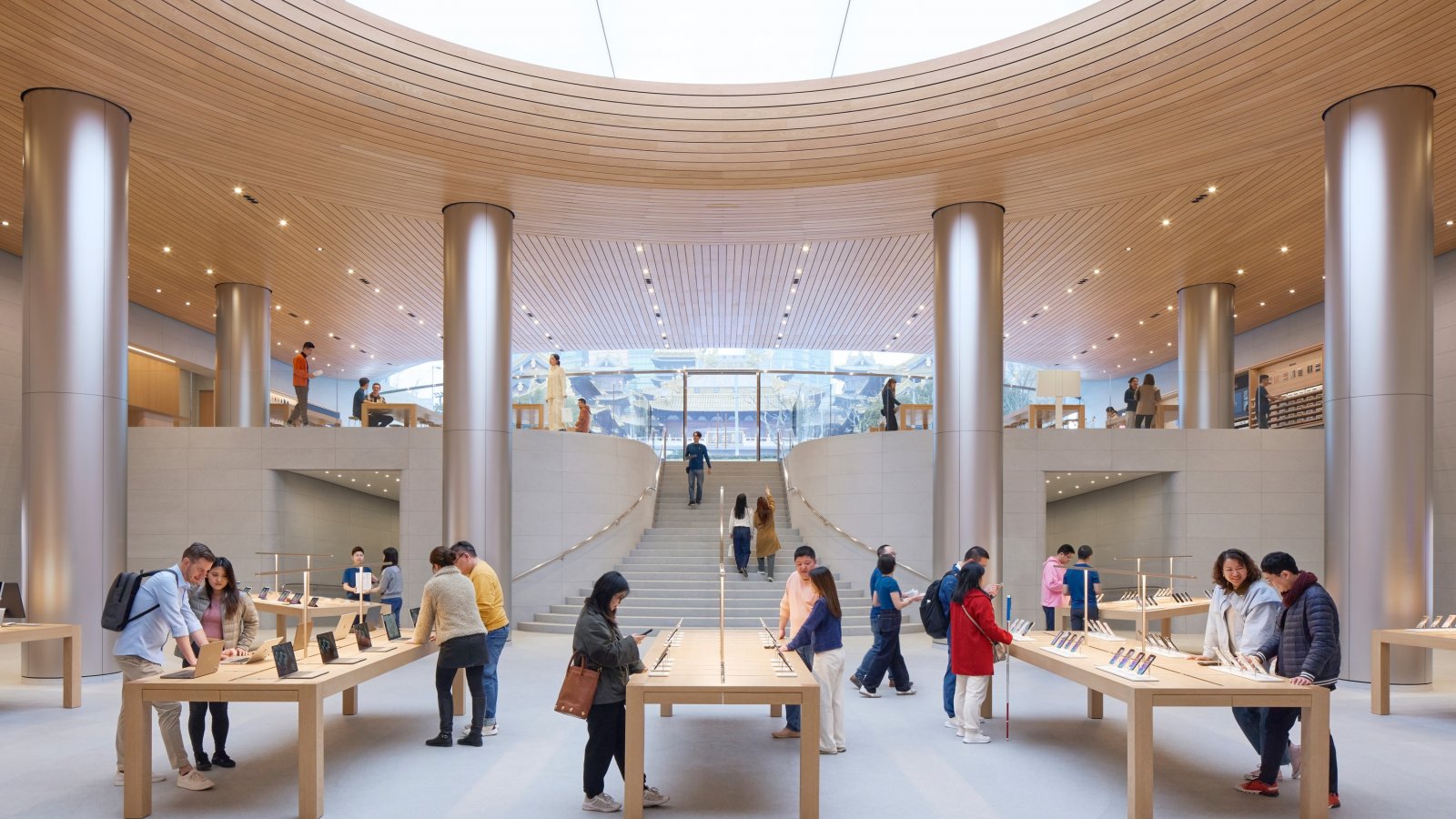 Apple Store inaugurato in Cina: è il secondo più grande al mondo