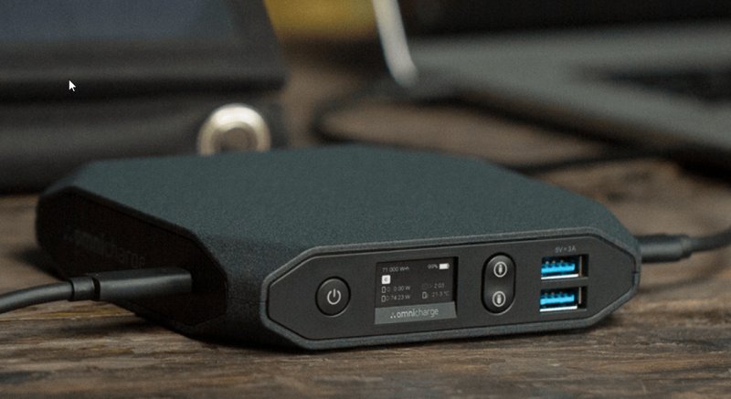 Il power bank Omni 20+ è sicuramente tra i prodotti più costosi in questa guida d'acquisto