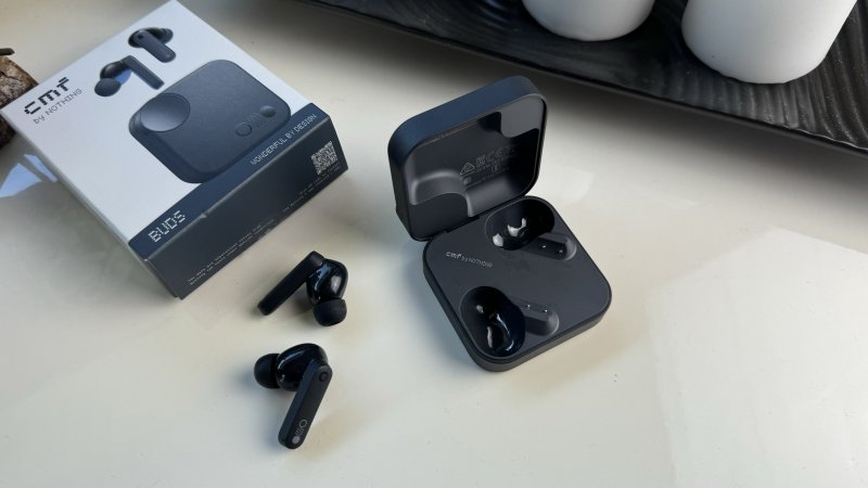 Le CMF Buds by Nothing sono auricolari in-ear true wireless disponibili a poco meno di 40€