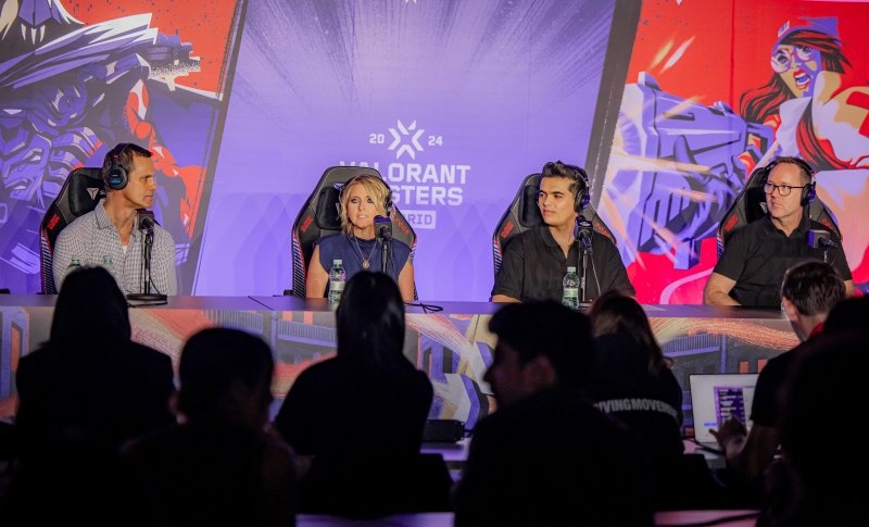 Da sinistra: John Needham, Anna Donlon, Leo Faria e Alberto Guerrero Da sinistra: John Needham, Anna Donlon, Leo Faria e Alberto Guerrero