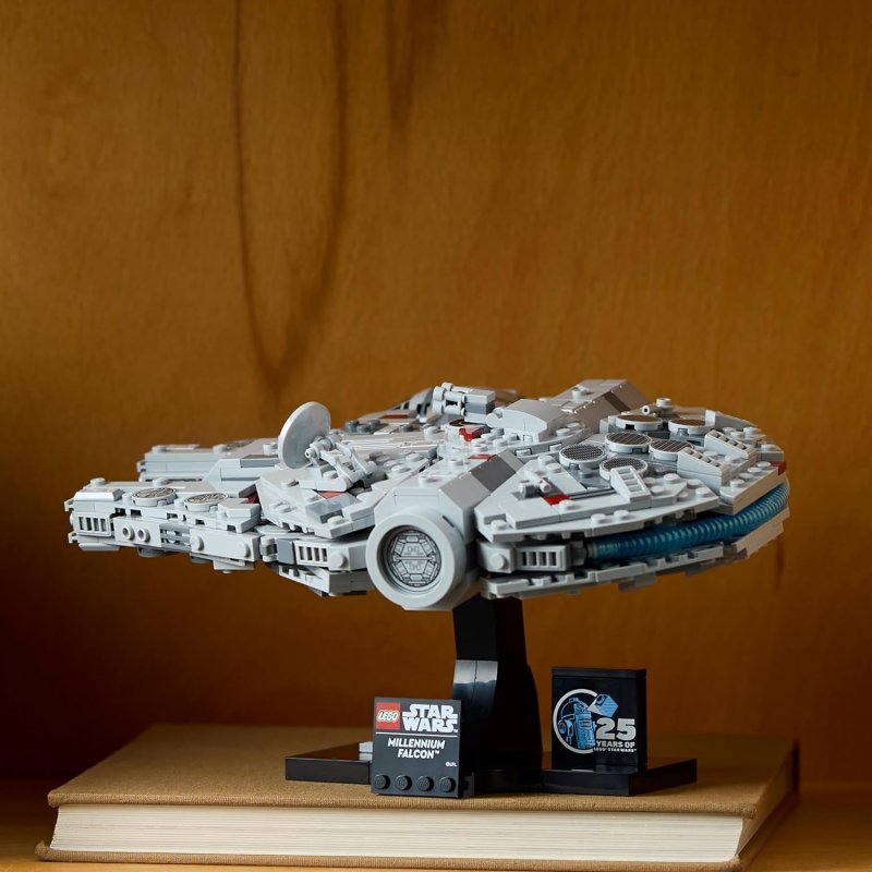 LEGO Star Wars Millennium Falcon (75375)