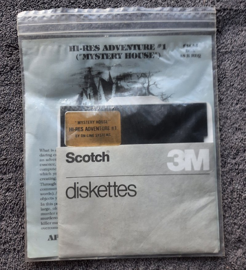 All'alba dell'industria alcuni giochi venivano letteralmente confezionati a mano. All'alba dell'industria alcuni giochi venivano letteralmente confezionati a mano.