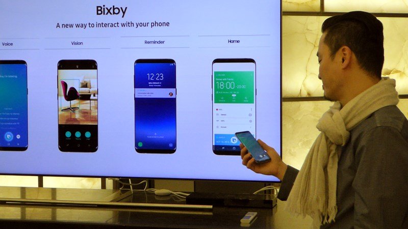 Nonostante siano passati quasi sette anni dall'introduzione di Bixby, Samsung sembra non aver abbandonato l'assistente