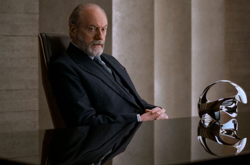 Ne Il Problema dei Tre Corpi rivediamo alcuni attori già in azione ne Il Trono di Spade. Qui per esempio ritroviamo Liam Cunningham nei panni di Thomas Wade