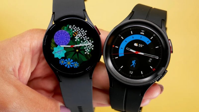 In July, Samsung will break with tradition by introducing three smartwatches instead of two