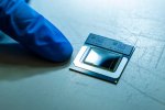Intel Core Ultra 200: le CPU Lunar Lake offriranno prestazioni oltre i 100 TOP per l'IA - Notizia