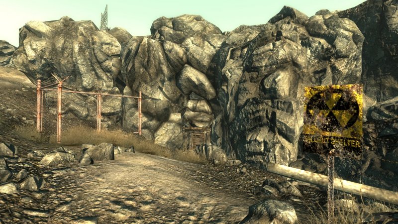 L'entrée de la chambre forte 106 cachée dans le terrain vague de Fallout 3.