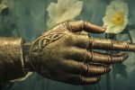 Elden Ring: ora potete spendere tanti soldi per avere una replica del braccio di Malenia - Notizia