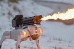 Ora potete acquistare un cane robot con attaccato un lanciafiamme per meno di 10.000 dollari - Notizia