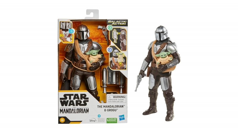 La confezione e l'action figure fianco a fianco