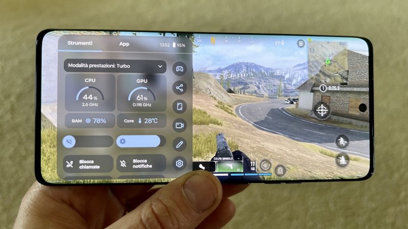 Non manca una modalità dedicata ai videogiochi, ma Motorola Edge 50 Pro non è proprio un gaming phone Non manca una modalità dedicata ai videogiochi, ma Motorola Edge 50 Pro non è proprio un gaming phone