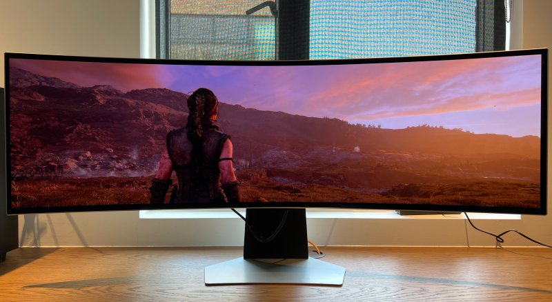 Senua's Saga: Hellblade 2 giocato su di un monitor ultrawide appare davvero spettacolare