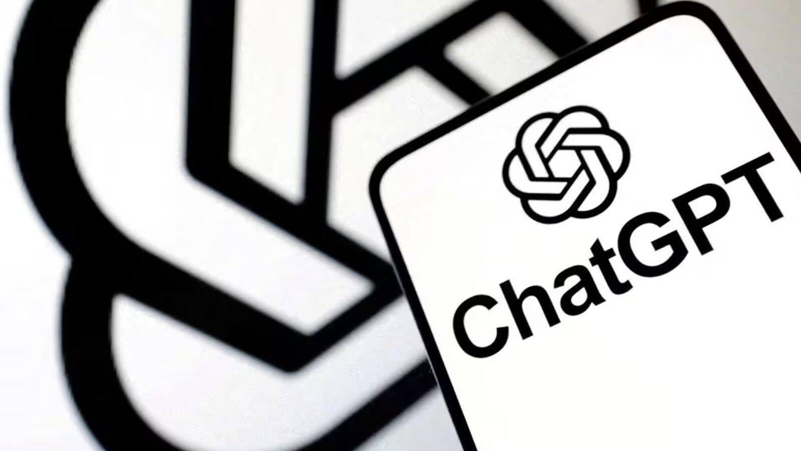 Il logo di ChatGPT su uno smartphone