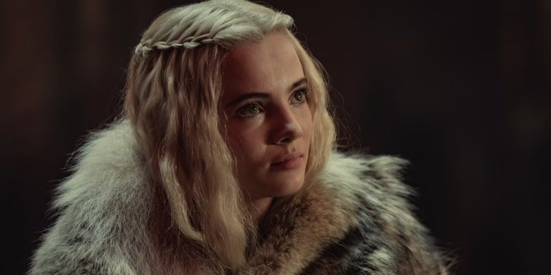Freya Allan nei panni di Ciri in The Witcher