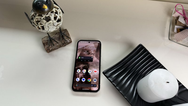 Il SoC è lo sesso Tensor G3 degli altri Pixel serie 8