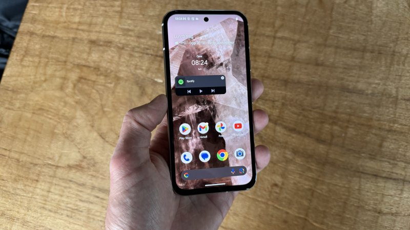 La nuova AI di Google Gemini Nano arriverà anche su Pixel 8a