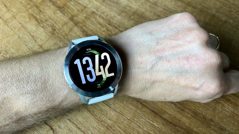 Il design di Xiaomi Watch S3 è molto riconoscibile ma le dimensioni sono importanti Il design di Xiaomi Watch S3 è molto riconoscibile ma le dimensioni sono importanti