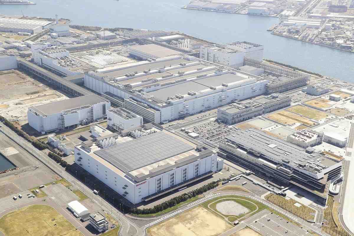La fabbrica Sharp a Sakai