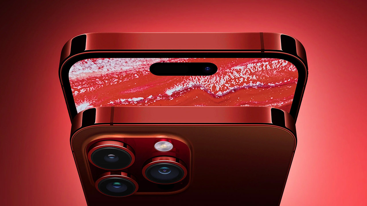 Un iPhone 15 Pro di colore rosso