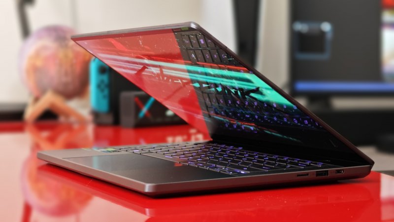 ASUS ha completamente rivisto il design di ROG Zephyrus G14