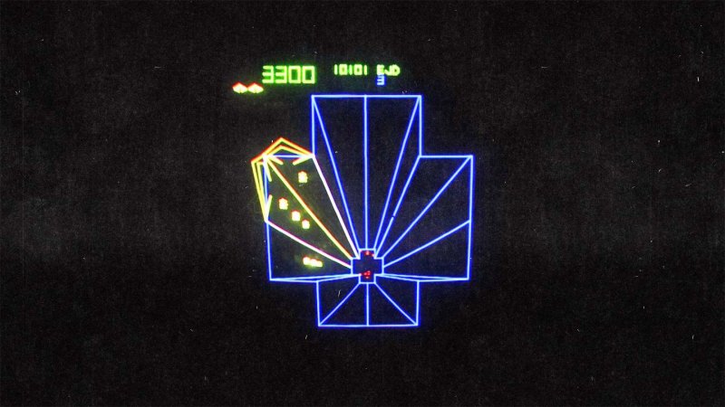 L'astrattismo vettoriale di Tempest per Atari L'astrattismo vettoriale di Tempest per Atari