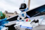 PlayStation spinge sul marketing con un flipper gigante e non solo a Londra: ecco le immagini - Notizia