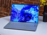 Laptop con monitor a 1 Hz: LG Display avvia la produzione di massa dei display LCD 1-120 Hz