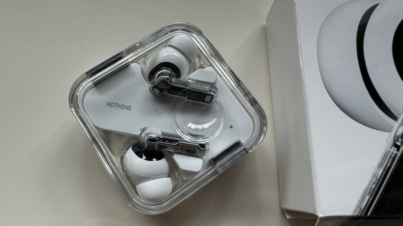 I Nothing Ear sono i migliori auricolari finora prodotti da Nothing I Nothing Ear sono i migliori auricolari finora prodotti da Nothing