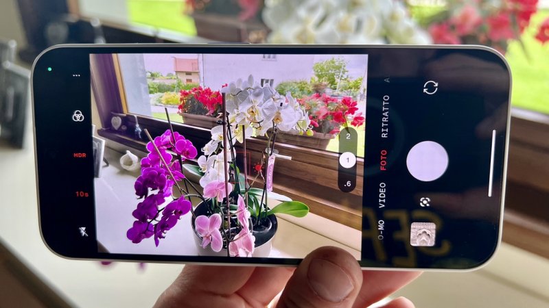 L'app fotografica di Nothing Phone (2a) in azione L'app fotografica di Nothing Phone (2a) in azione