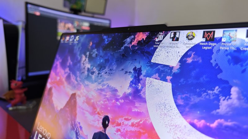 Il display e la fotocamera di Legion 9i Gen 8