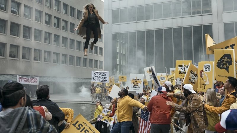 Starlight deve vedersela coi suoi fanatici follower