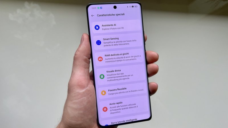 Le caratteristiche di Realme GT 6 basate sull'IA non sono esattamente sconvolgenti