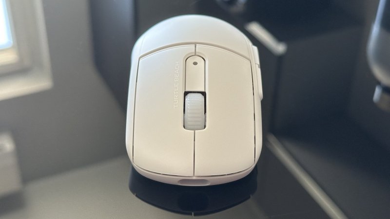 Lo scroller e i tasti principali del Turtle Beach Burst 2 Air Lo scroller e i tasti principali del Turtle Beach Burst 2 Air