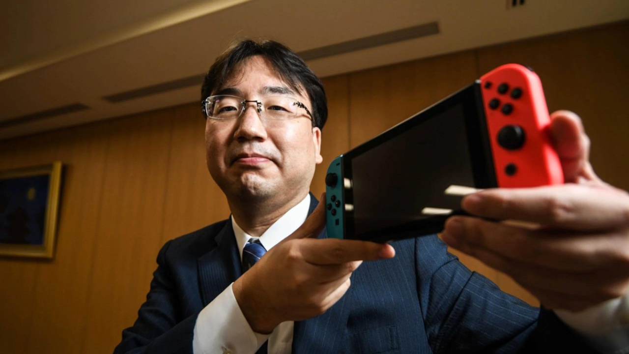 Shuntaro Furukawa con Nintendo Switch