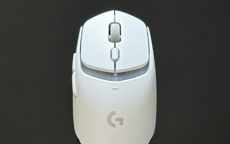L'accattivante design del Logitech G309 Lightspeed