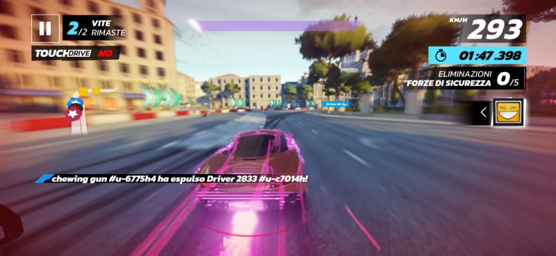 In fuga nella modalità Team Pursuit di Asphalt Legends Unite