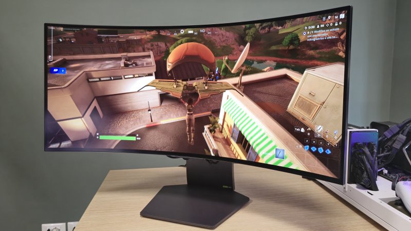 Il monitor LG 34GS95QE dà il meglio con i giochi competitivi