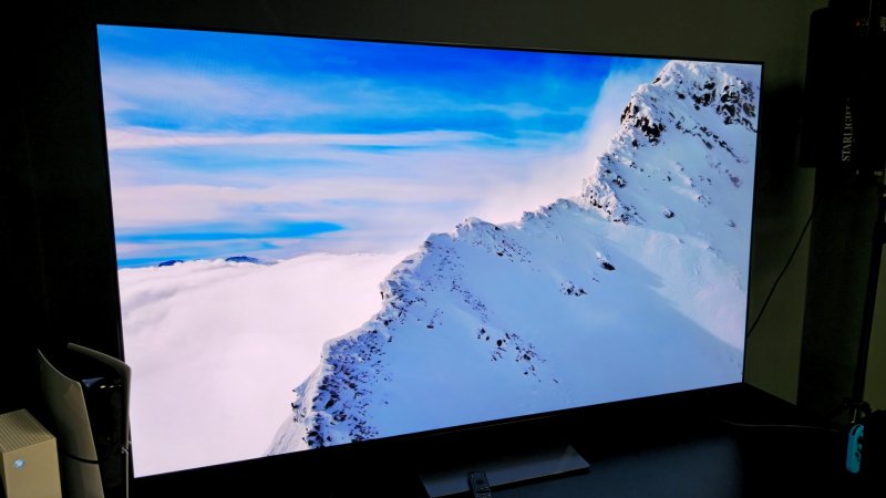 L'ABL è piuttosto aggressivo anche sul Samsung S90D L'ABL è piuttosto aggressivo anche sul Samsung S90D