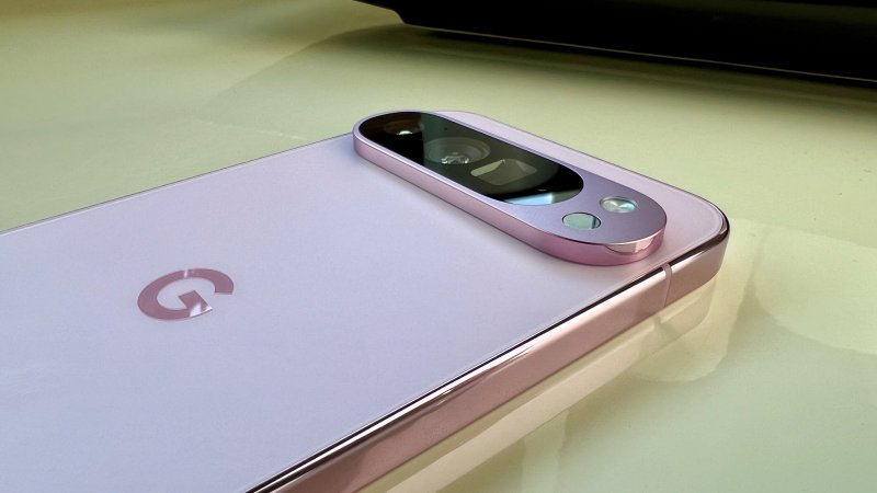 Un dettaglio della nuova Camera Island di Google Pixel 9 Pro XL