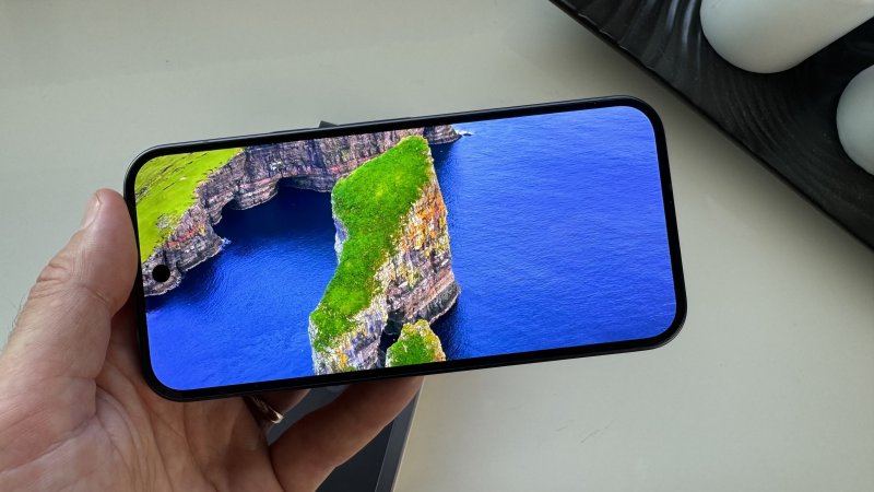 La batteria generosa e il SoC poco energivoro garantiscono una autonomia notevole