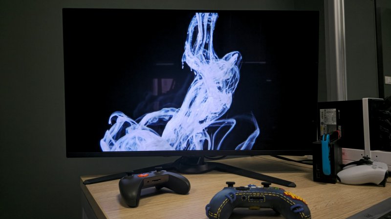 Il monitor AORUS FO32U2P ha neri perfetti grazie al pannello QD-OLED