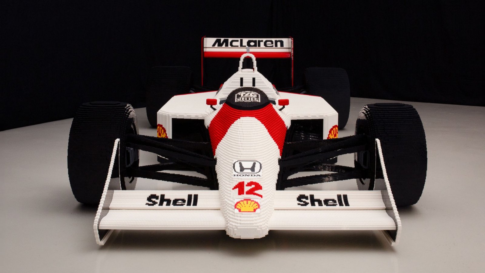 La McLaren MP4/4 in versione LEGO